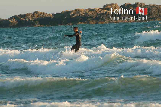 MC028 surfer, Tofino