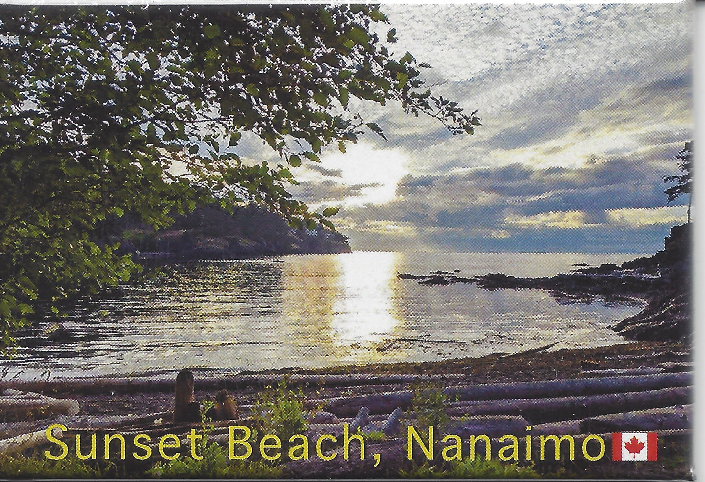 MN051 /Mag V 11 Nanaimo, Sunset Beach